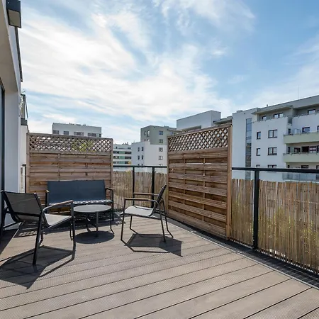 Apartamento Wola Karlinskiego Homely By Bookinghost