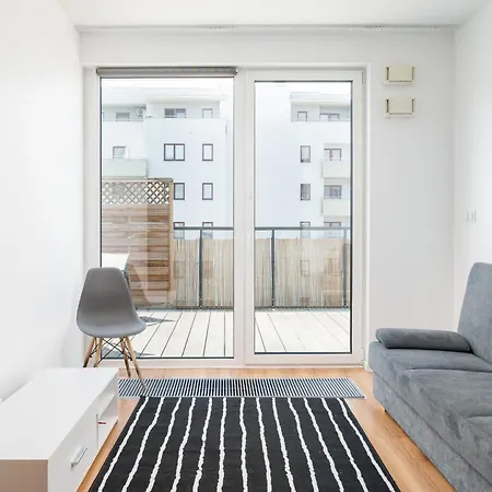 Apartamento Wola Karlinskiego Homely By Bookinghost