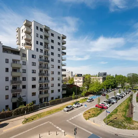 Apartamento Wola Karlinskiego Homely By Bookinghost